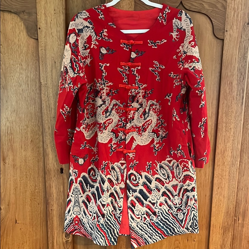 Asian dragon inspired lightweight topper/jacket. Gorgeous red, cream & blues.